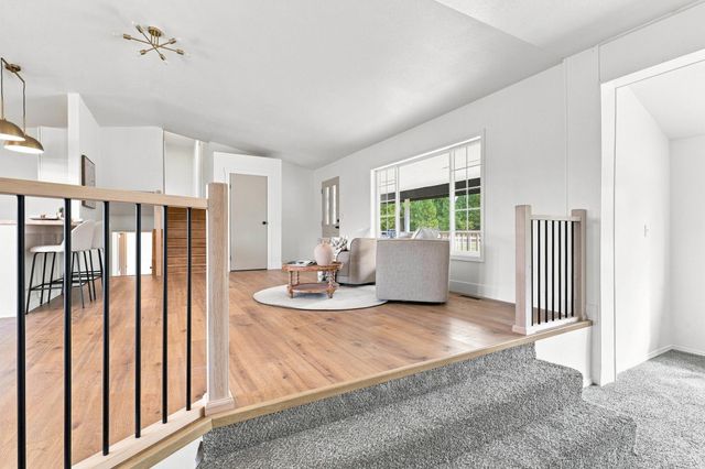 1612 W Mason Rd, Deer Park, WA 99006