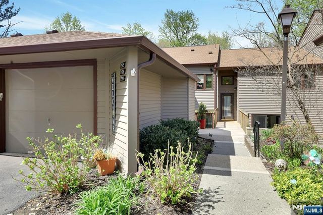 257 Mountain View Drive, Mahwah, NJ 07430
