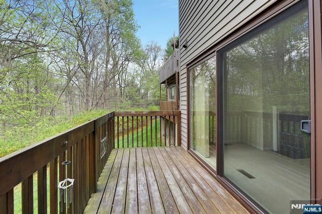 257 Mountain View Drive, Mahwah, NJ 07430