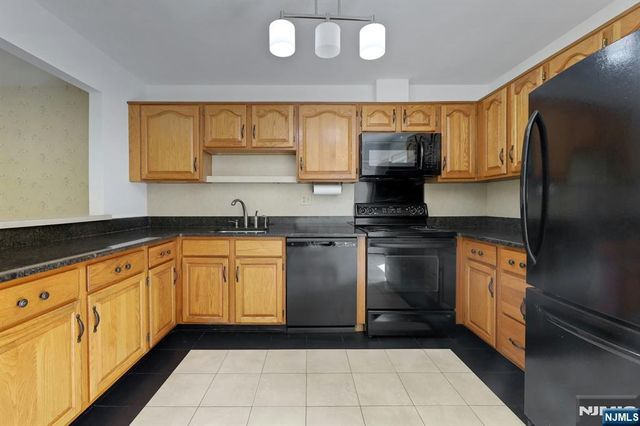 257 Mountain View Drive, Mahwah, NJ 07430