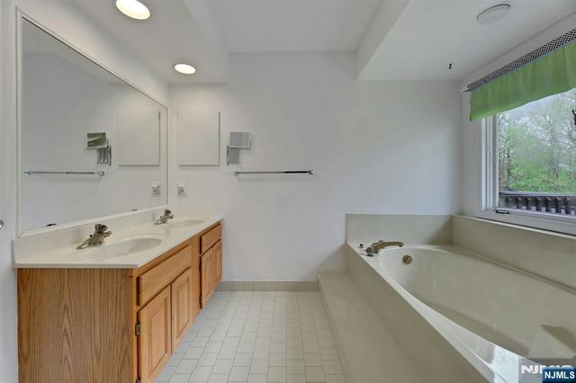 257 Mountain View Drive, Mahwah, NJ 07430