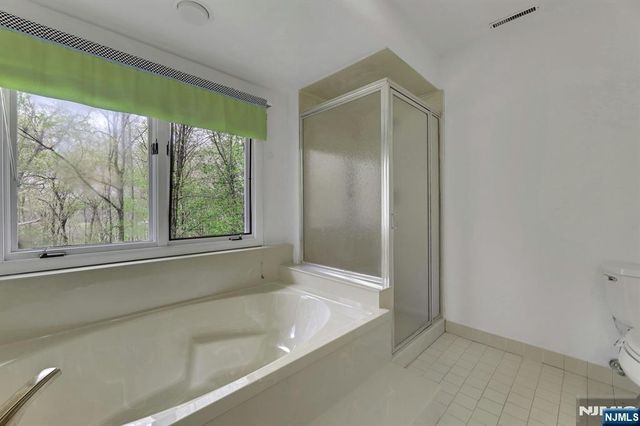 257 Mountain View Drive, Mahwah, NJ 07430