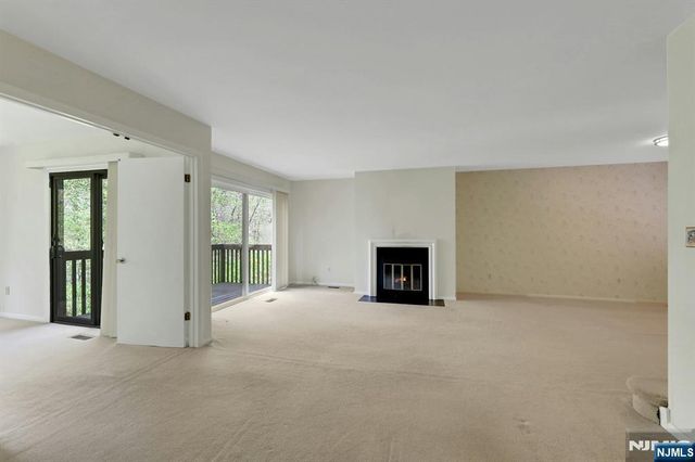 257 Mountain View Drive, Mahwah, NJ 07430