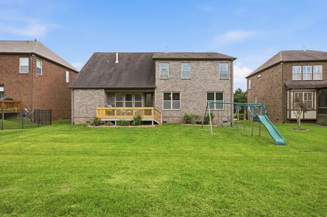 5146 Mountainbrook Cir, Hermitage, TN 37076