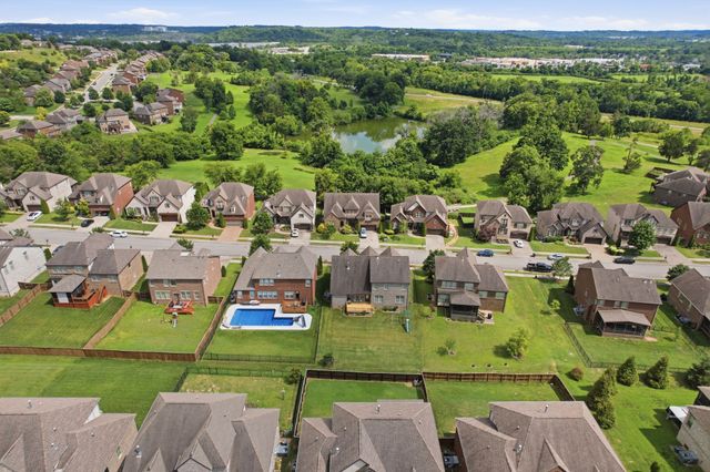 5146 Mountainbrook Cir, Hermitage, TN 37076