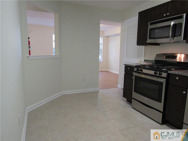 701 Stony Brook Way, North Brunswick, NJ 08902