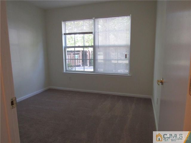 701 Stony Brook Way, North Brunswick, NJ 08902