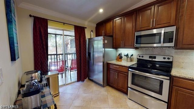 4180 Looking Glass LN 4104, Naples, FL 34112