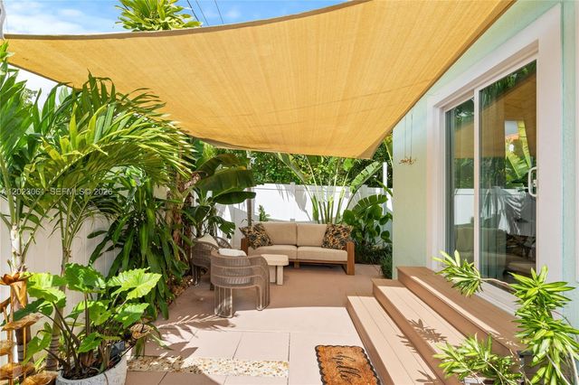 6520 SW 16th Ter, West Miami, FL 33155