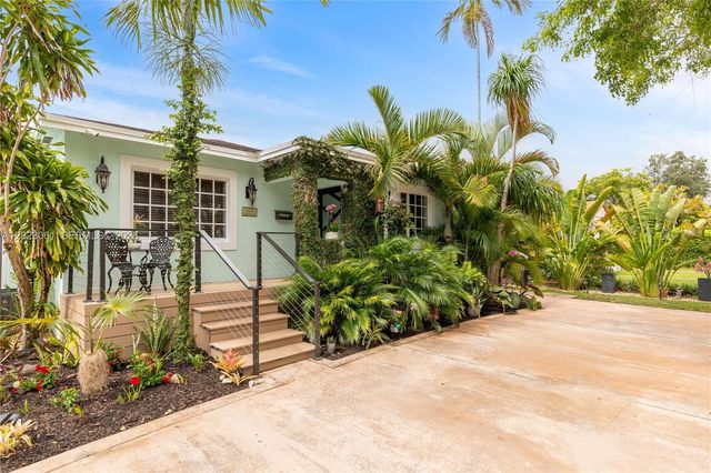 6520 SW 16th Ter, West Miami, FL 33155