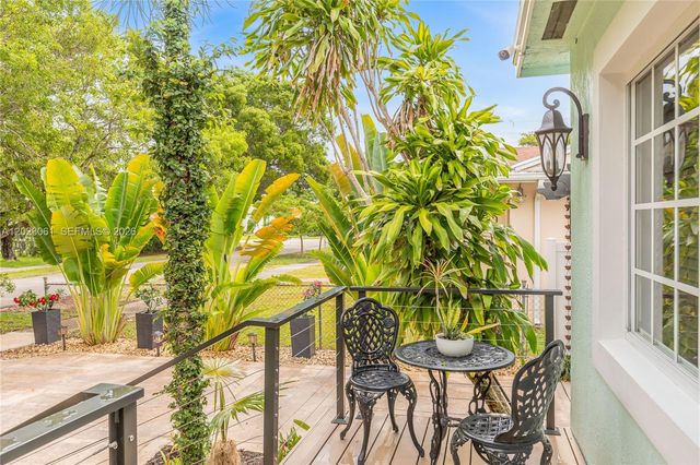 6520 SW 16th Ter, West Miami, FL 33155
