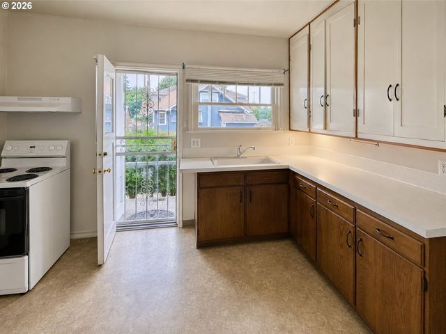 4300 N MONTANA Ave, Portland, OR 97217