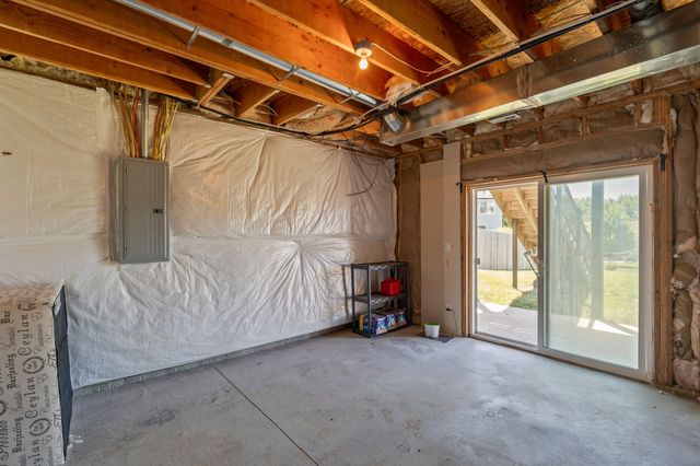 4911 Richmond Avenue, Des Moines, IA 50317