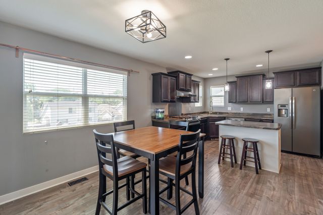 4911 Richmond Avenue, Des Moines, IA 50317