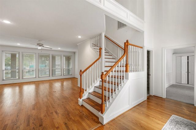 2910 Chaucer Drive, Montgomery, TX 77356