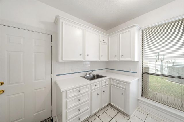 2910 Chaucer Drive, Montgomery, TX 77356