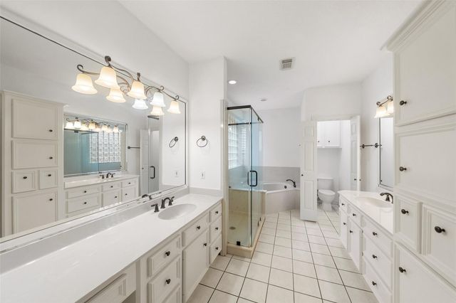 2910 Chaucer Drive, Montgomery, TX 77356