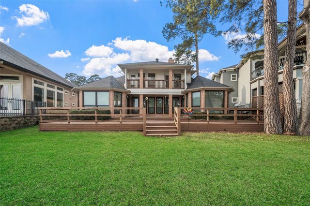 2910 Chaucer Drive, Montgomery, TX 77356