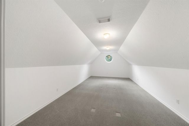 2910 Chaucer Drive, Montgomery, TX 77356