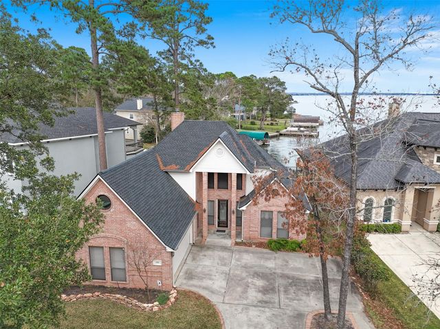 2910 Chaucer Drive, Montgomery, TX 77356