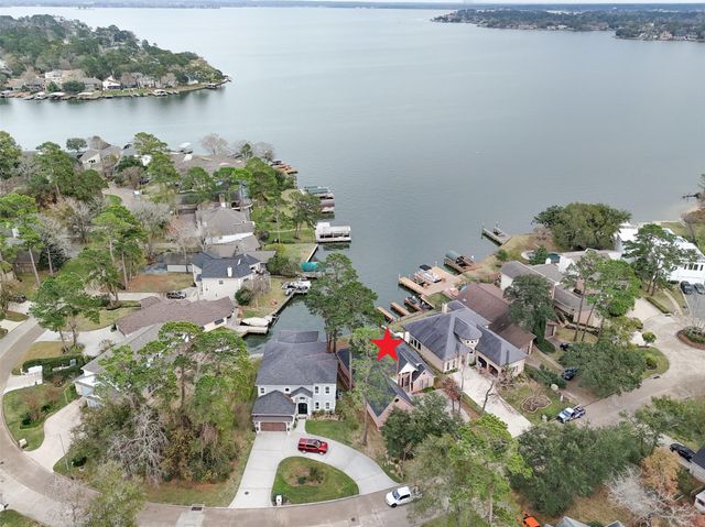 2910 Chaucer Drive, Montgomery, TX 77356