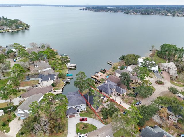 2910 Chaucer Drive, Montgomery, TX 77356