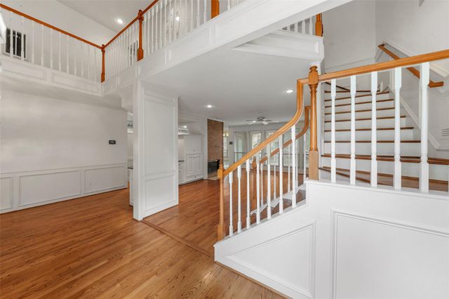 2910 Chaucer Drive, Montgomery, TX 77356