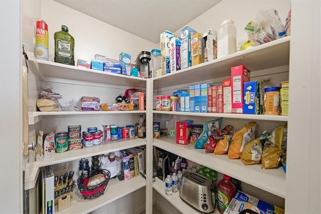 21936 W 175th Terrace, Olathe, KS 66062