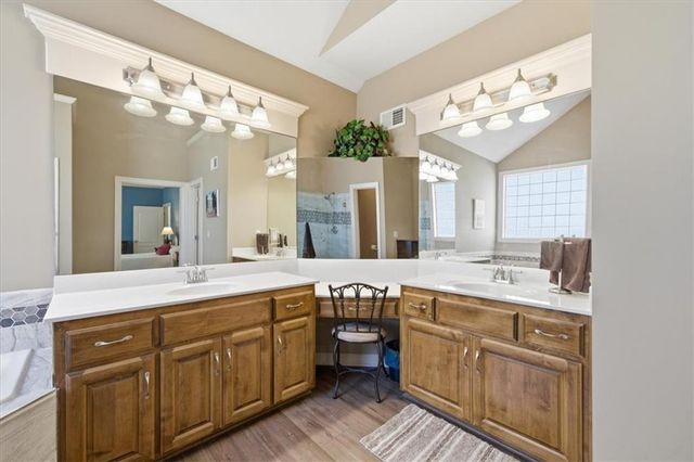 21936 W 175th Terrace, Olathe, KS 66062