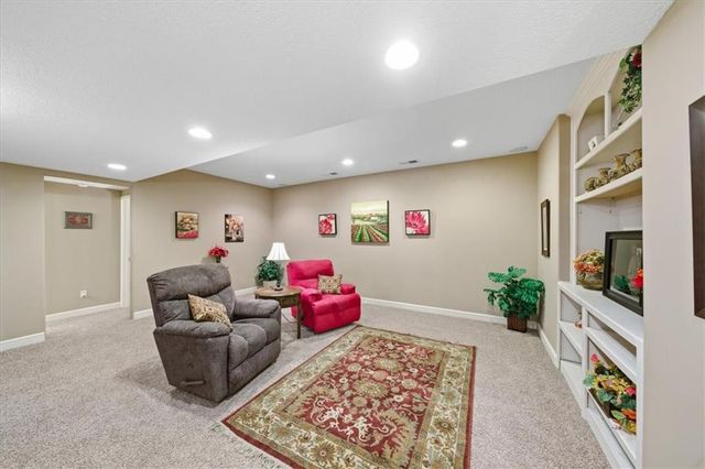 21936 W 175th Terrace, Olathe, KS 66062