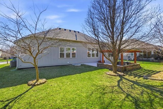 21936 W 175th Terrace, Olathe, KS 66062