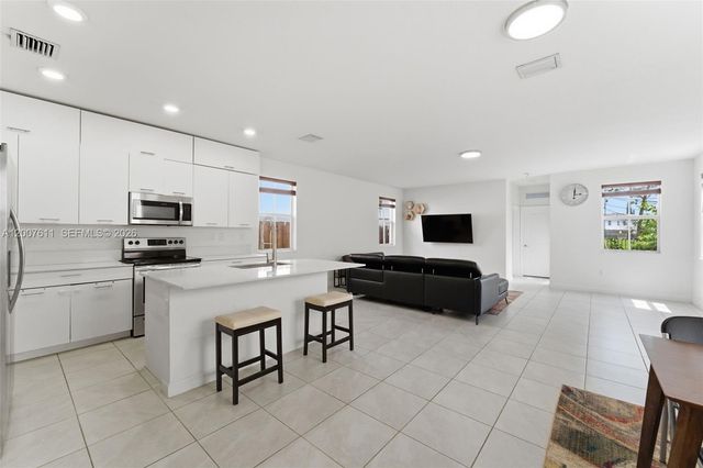 2284 NW 130th St 0, Miami, FL 33167