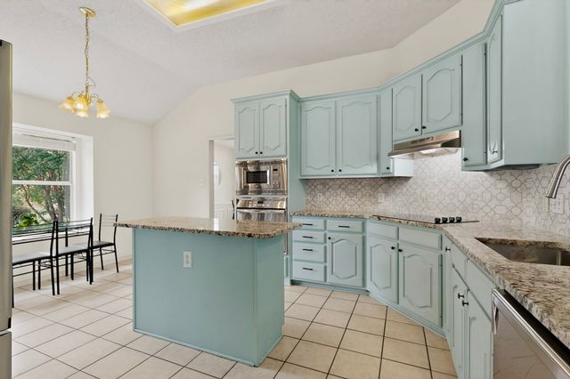 320 Elizabeth Trail, Murphy, TX 75094