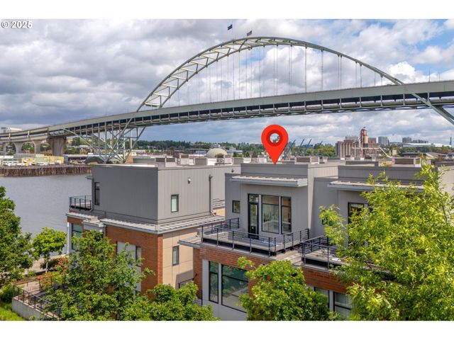 1634 Nw RIVERSCAPE St, Portland, OR 97209