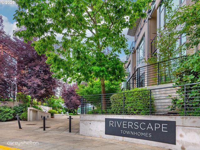 1634 Nw RIVERSCAPE St, Portland, OR 97209