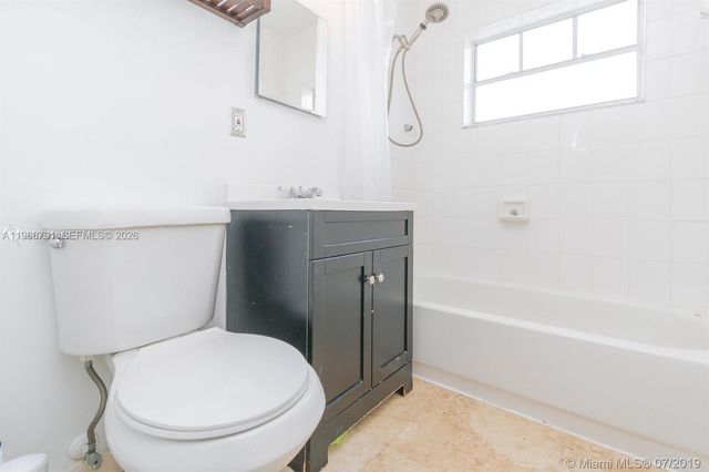 915 8th St 201, Miami Beach, FL 33139