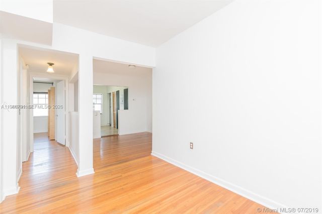 915 8th St 201, Miami Beach, FL 33139