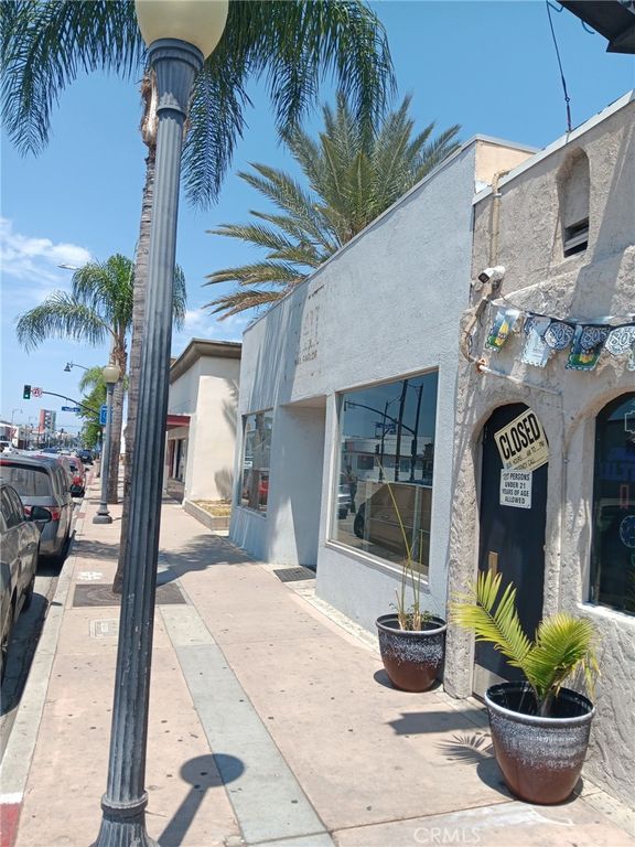 17012 Bellflower Boulevard, Bellflower, CA 90706 — exterior