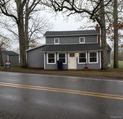 1983 Maxfield Road, Hartland, MI 48353