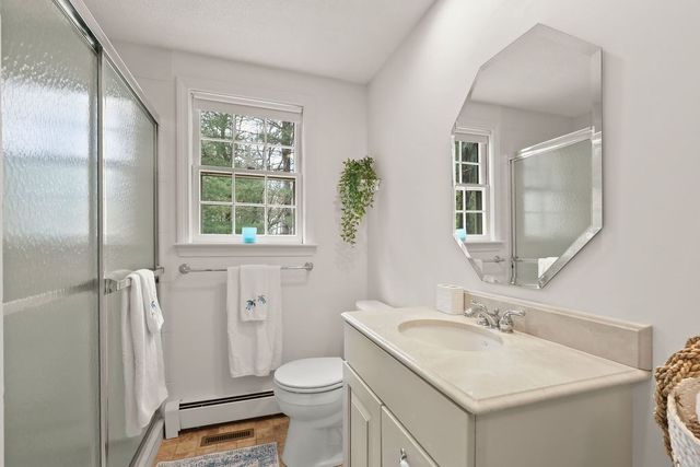3 Tattler Cir, Bourne, MA 02532