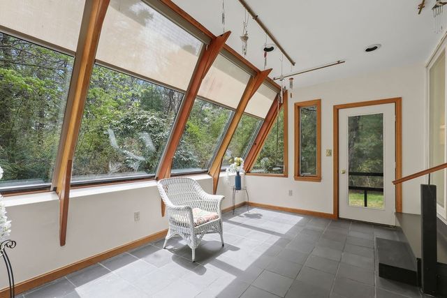 3 Tattler Cir, Bourne, MA 02532