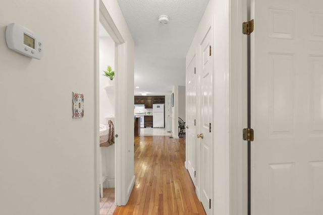 3 Tattler Cir, Bourne, MA 02532