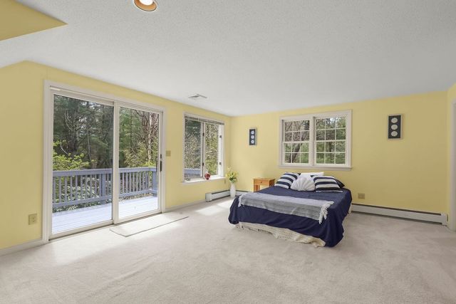 3 Tattler Cir, Bourne, MA 02532