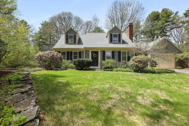 3 Tattler Cir, Bourne, MA 02532