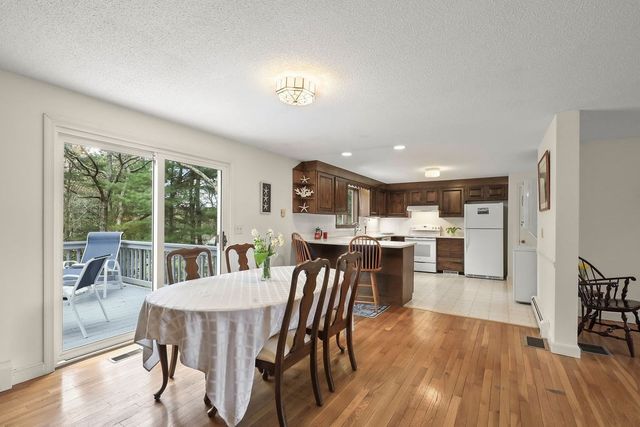 3 Tattler Cir, Bourne, MA 02532