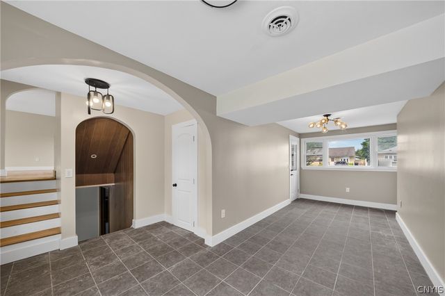 412 Swansea Avenue, Salina, NY 13206