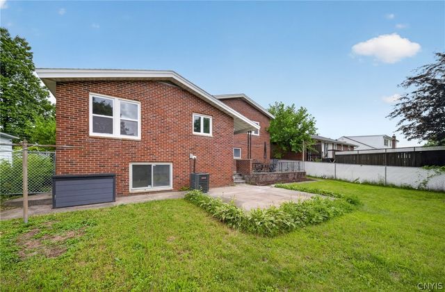 412 Swansea Avenue, Salina, NY 13206