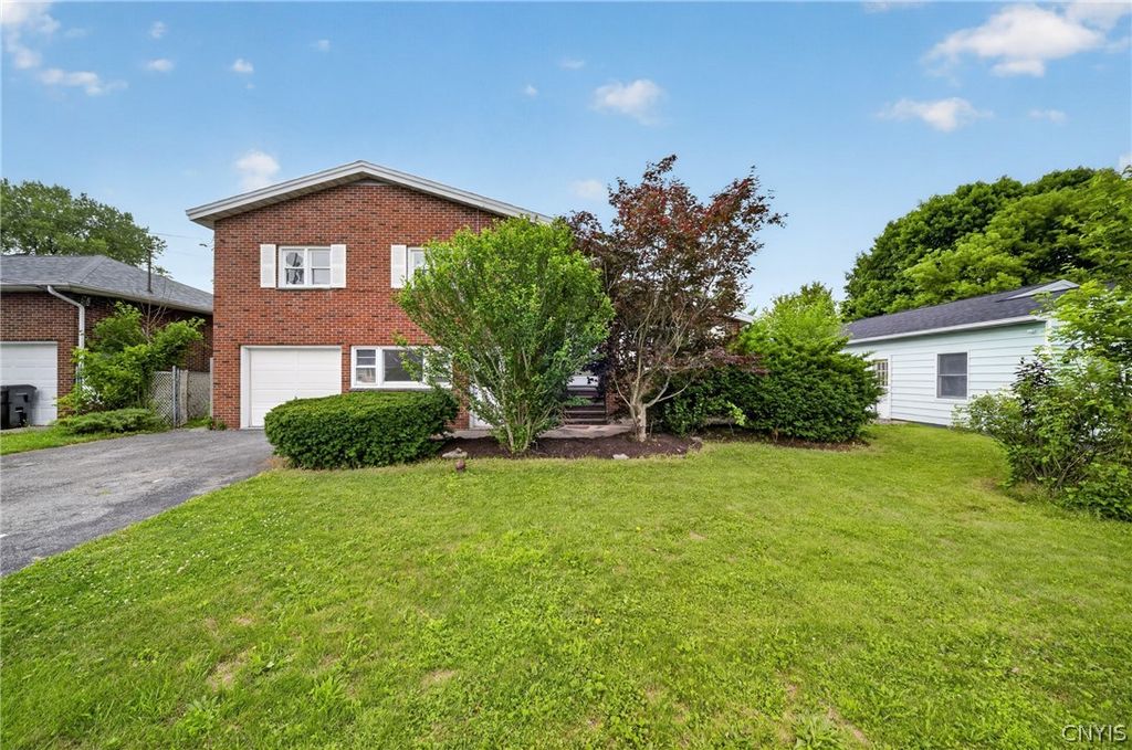 412 Swansea Avenue, Salina, NY 13206