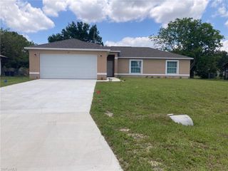 117 NE 7th AVE, Cape Coral, FL 33909