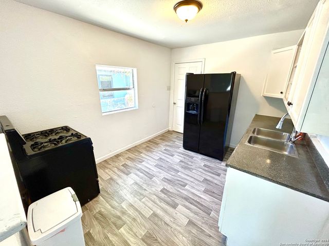 3539 Rivas Street, San Antonio, TX 78228